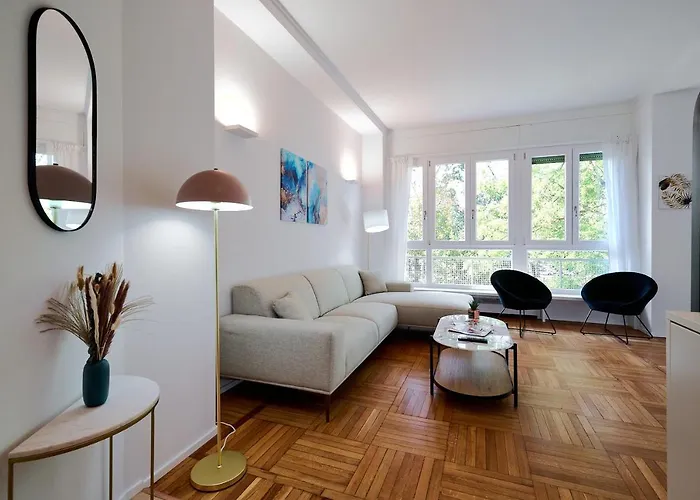 Repubblica Iii-hosted By Sweetstay * Milán