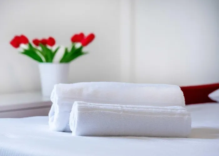 Prada & Bocconi - Cozy Studio, Fast Wifi, Tram *