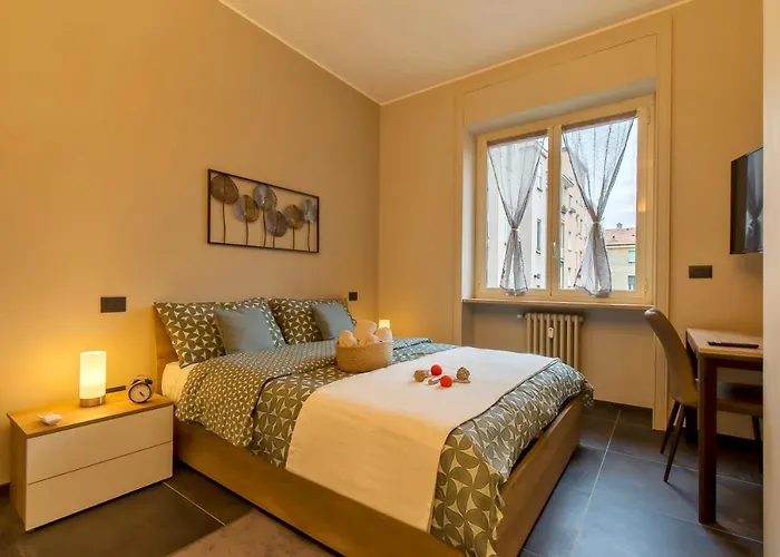 Modern & Bright 2 Bedroom Flat 50m From M4 Stop Apartmán *