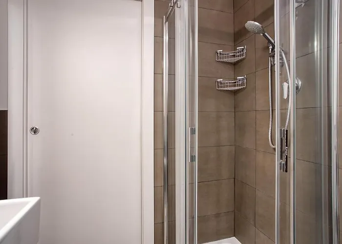 Joivy Vibrant 2bed With Balcony