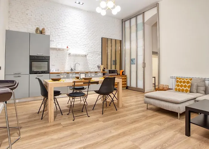 Joivy Modern And Spacious Family Flat Apartmán