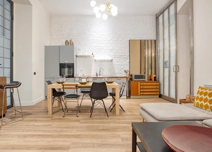 Joivy Modern And Spacious Family Flat Apartmán *