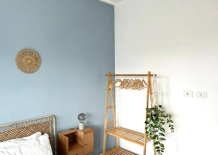 Your Window On The City - Via Gioia