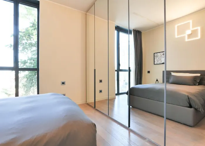 Luxury In Bosco Verticale Isola Apartment *