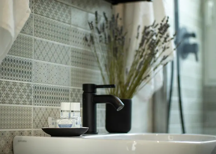 Navigli - Chic And Sophisticated In * Milán