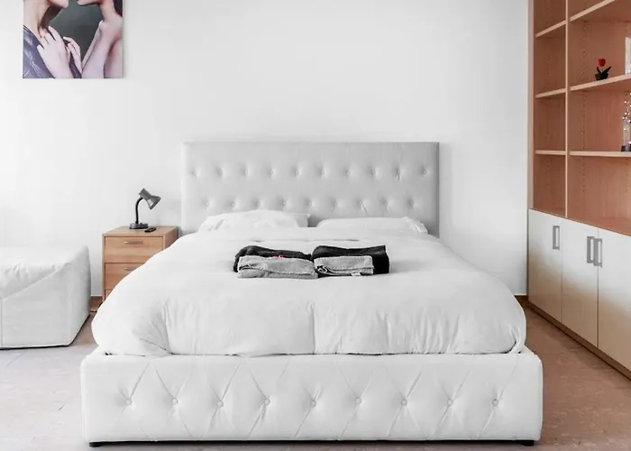 Moncler House Navigli