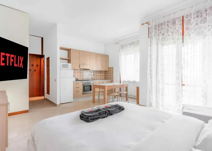 Lejlighed Moncler House Navigli