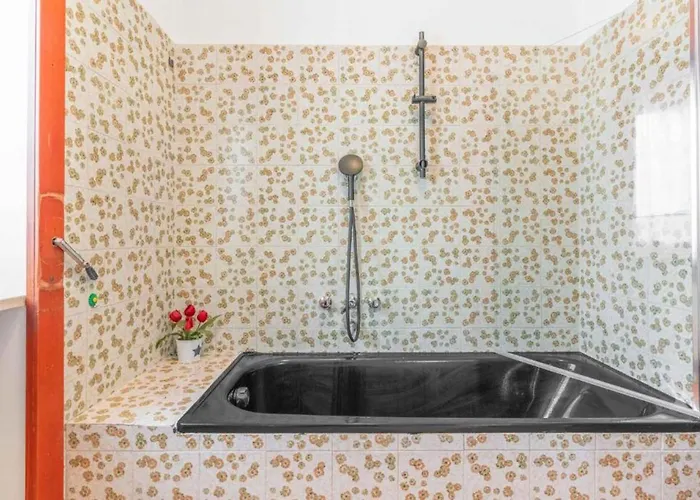 Moncler House Navigli * Milano