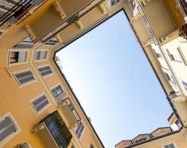 Maison One Nel Centro Di * Milán