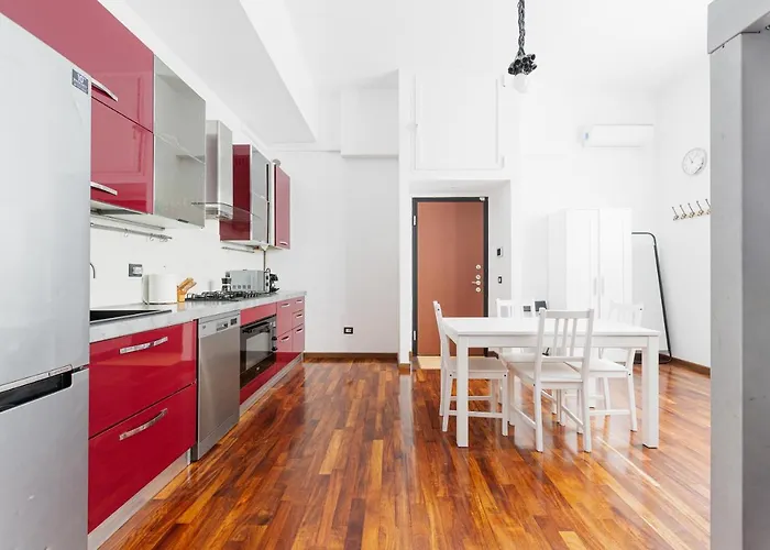 Daire Guesthost - Cosy Close To Piazza Insubria *