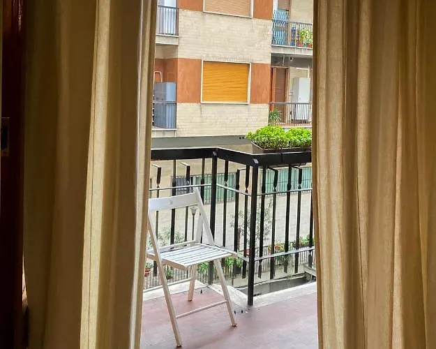 Quiet & Stylish Flat 2 Min Metro Fast Wi-fi