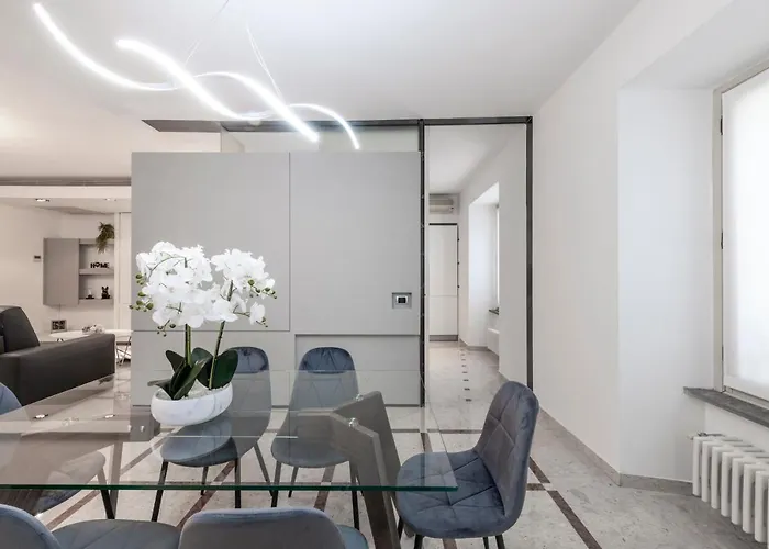 Royal Porta Ticinese * Milano