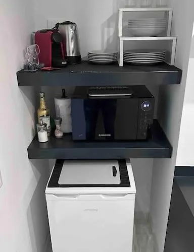 - Space 20 * Milánó