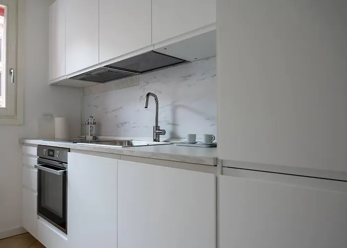 Luminoso Trilocale Affori Centro Daire Milano