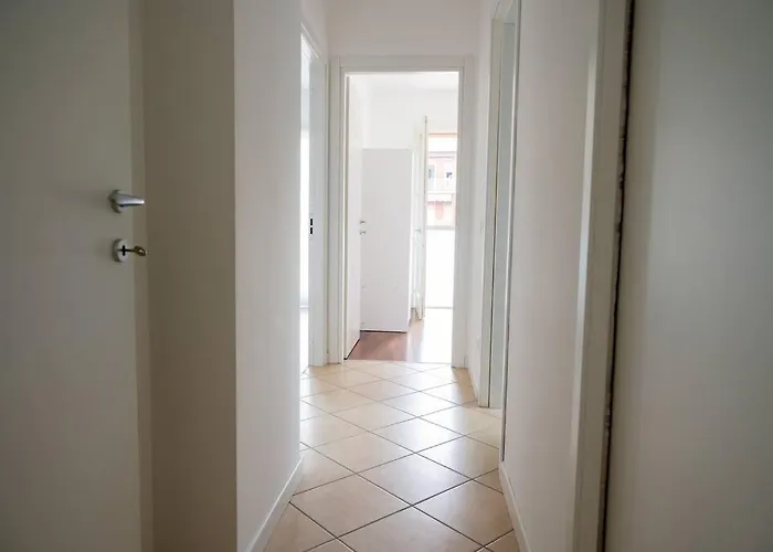 Luminoso Trilocale Affori Centro