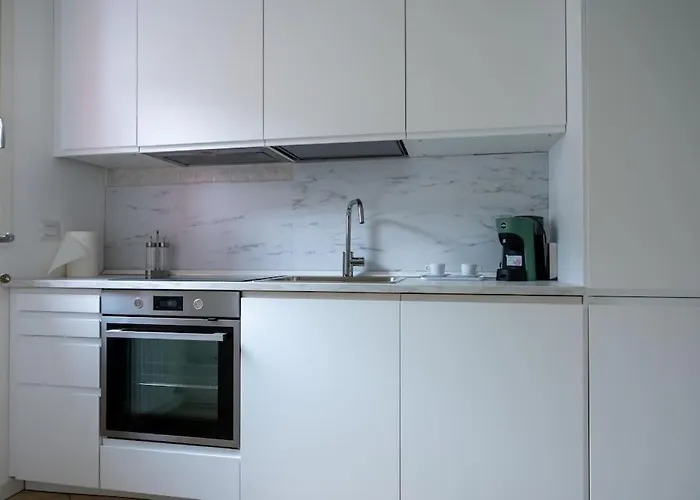 Daire Luminoso Trilocale Affori Centro