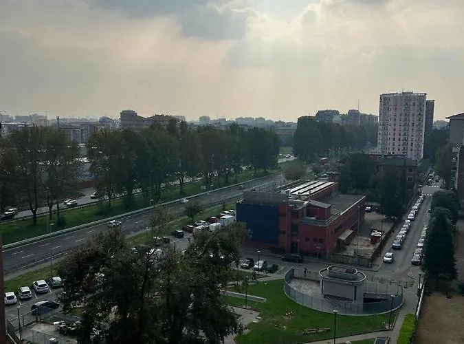 A Milano, 17 Minuti Dalla Stazione Centrale Fs Cinisello Balsamo Apartment Milan