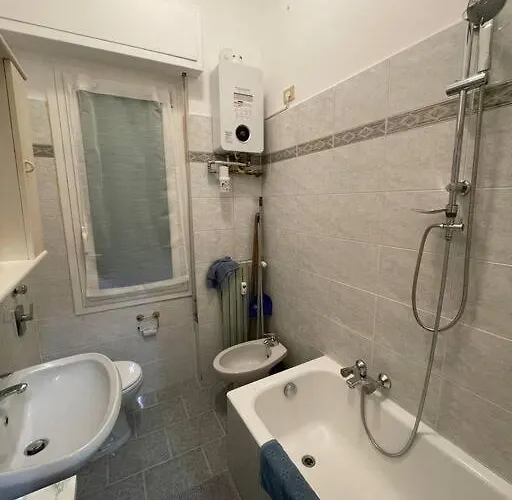 Sunny -entire Center- 24h Check-in