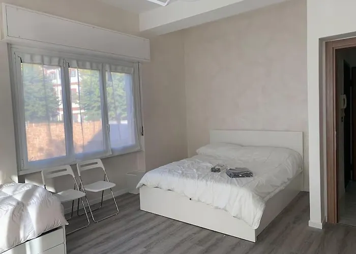 Sunny -entire Center- 24h Check-in *