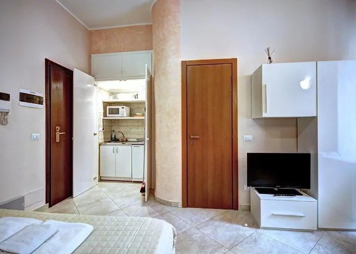 Апартаменты Milanrentals - Lecco 11