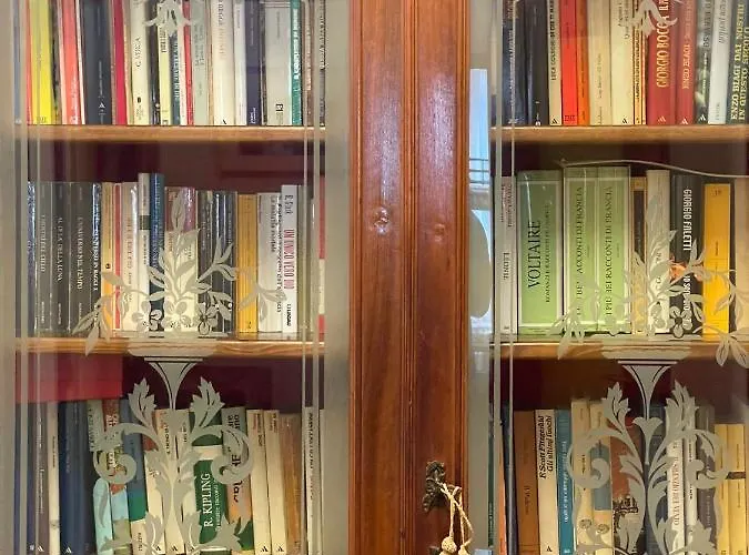 Corner 32 بيت شباب *