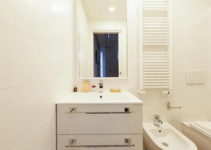 Guesthost - Cosy And Quiet In 밀라노