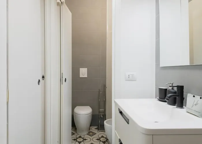 Easylife - Elegante Sui Navigli