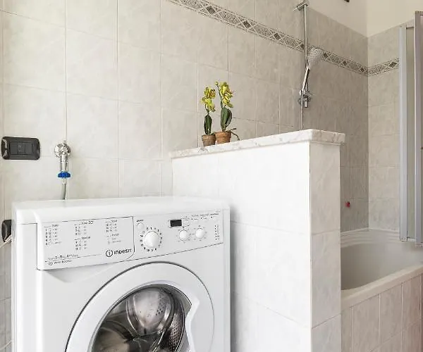 Casty Sweet - Mm3 Comasina Free Private Parking Apartment *