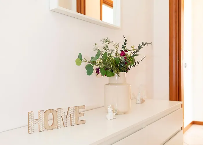 Casty Sweet - Mm3 Comasina Free Private Parking