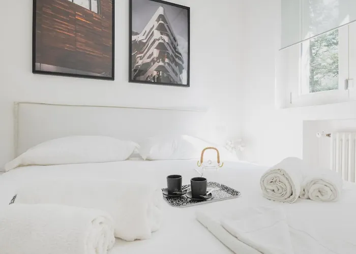 Easylife - - Piazzale Segrino - Isola * Milán