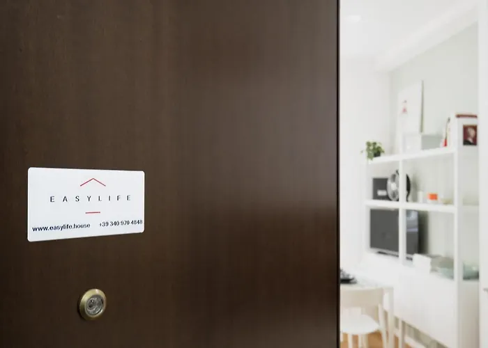 Easylife - - Piazzale Segrino - Isola Milán