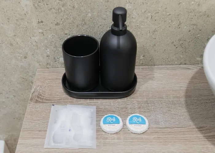 Easylife - - Piazzale Segrino - Isola Apartmán *