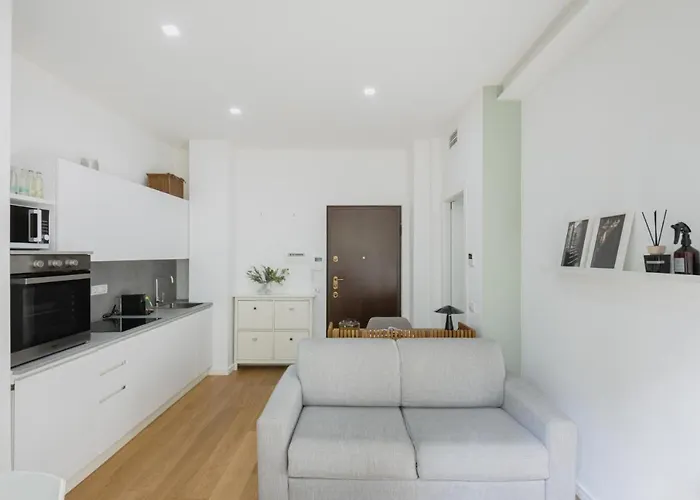 Easylife - - Piazzale Segrino - Isola Milán