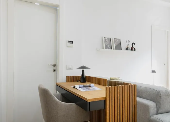 Easylife - - Piazzale Segrino - Isola דירה *