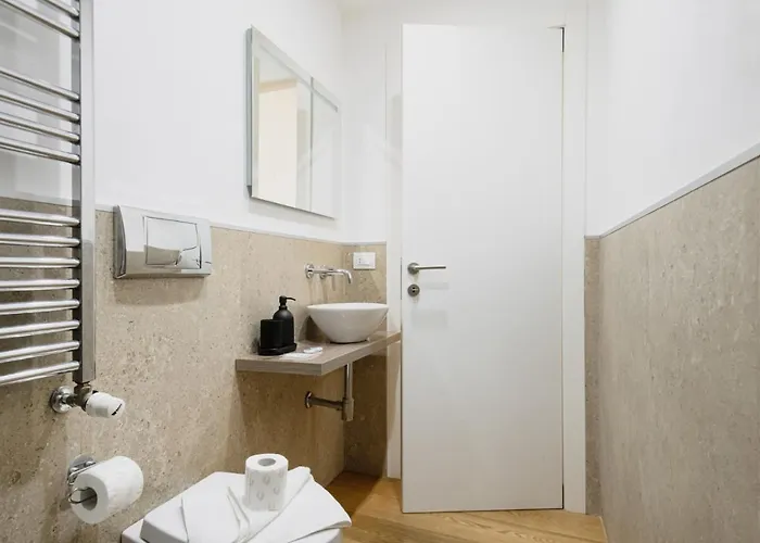 Easylife - - Piazzale Segrino - Isola דירה