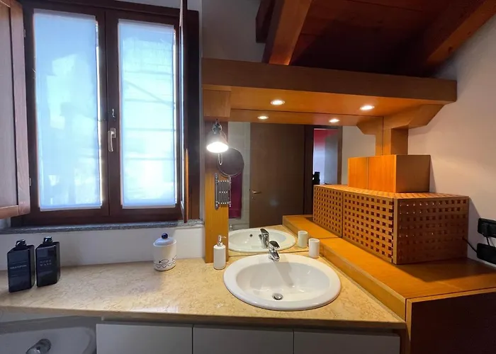 The Pretty Attic Apartment Milan