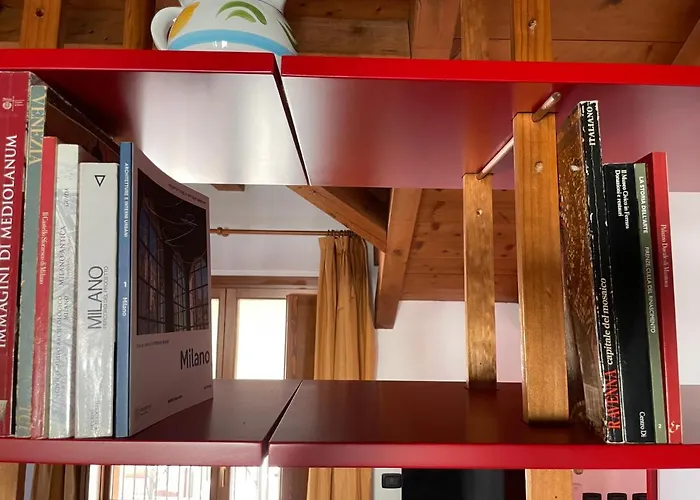 The Pretty Attic * Milan