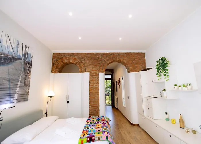 Apartament The Red Bricks - Tricolore San Babila Mediolan