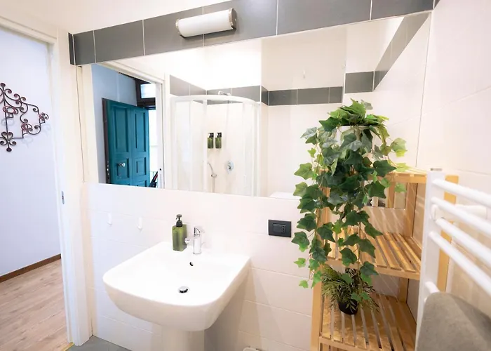 The Red Bricks - Tricolore San Babila * Mediolan