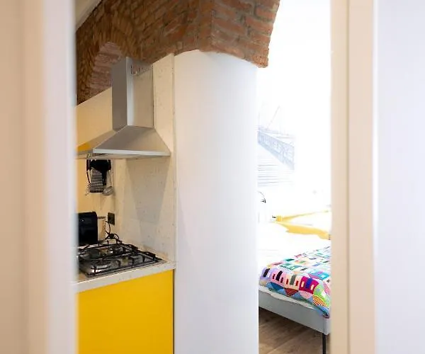 The Red Bricks - Tricolore San Babila Apartament Mediolan