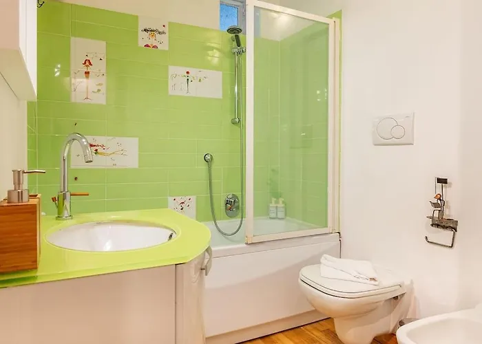 Guest Planet - Grazioso Bilocale Bande Nere M1