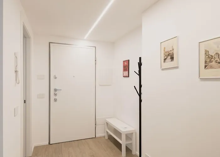 Lejlighed Easylife - Milano- Privata Angera 10d - *