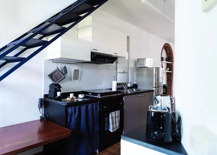 The Of Fame - Bosco Verticale View * Milaan