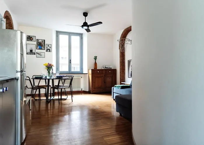 The Of Fame - Bosco Verticale View * Milaan