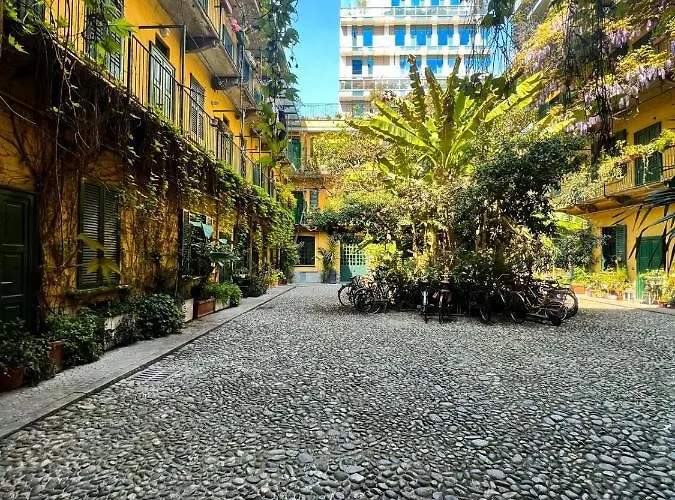 The Of Fame - Bosco Verticale View Milaan
