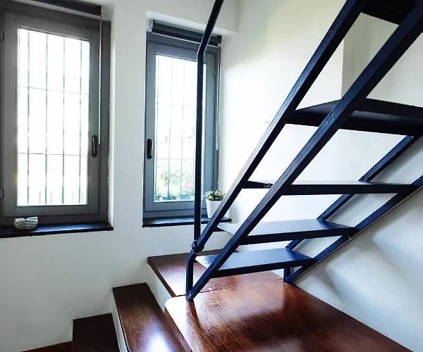 The Of Fame - Bosco Verticale View *