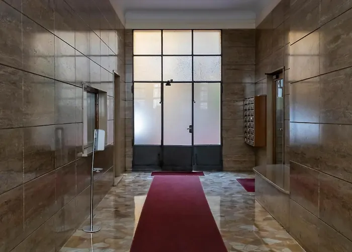 Ihost - Niccolini 21 Milán