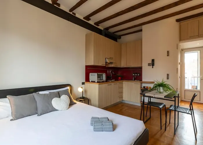 Pit Stop - Navigli * Μιλάνο