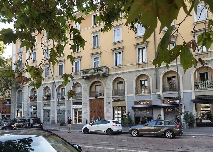 Youhosty - Lodi 12 D * Milánó