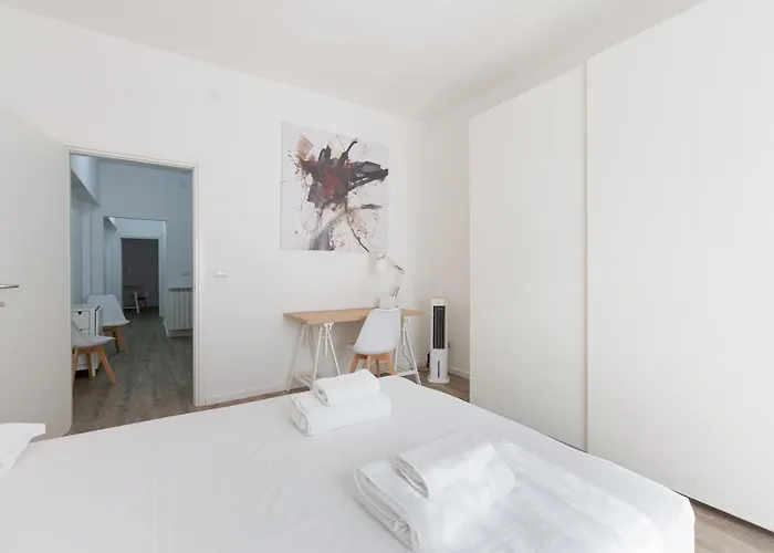 Apartmán Guesthost - Cagnola Cozy With Balcony *